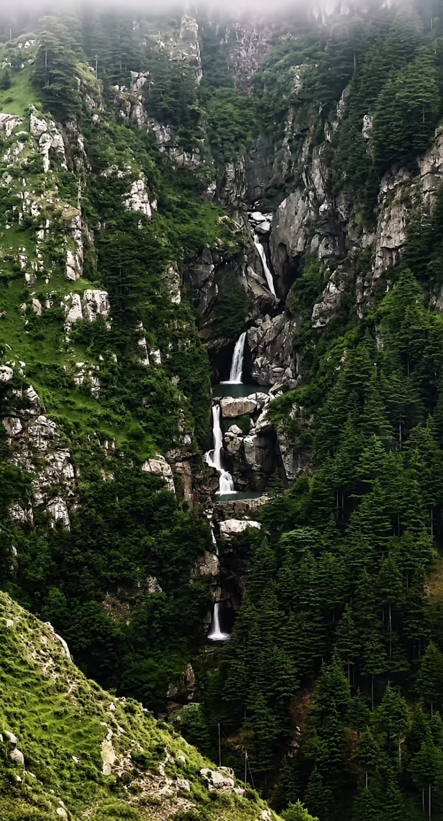 7 Waterfalls of Bani